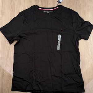Tommy Hilfiger Men's Classic Black Tee
